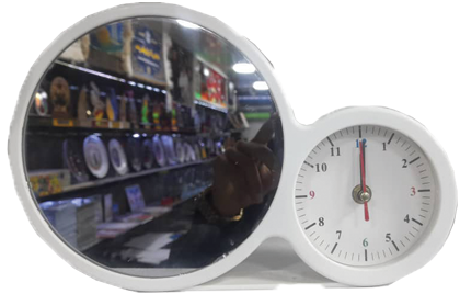 قاب عکس چراغ‌دار