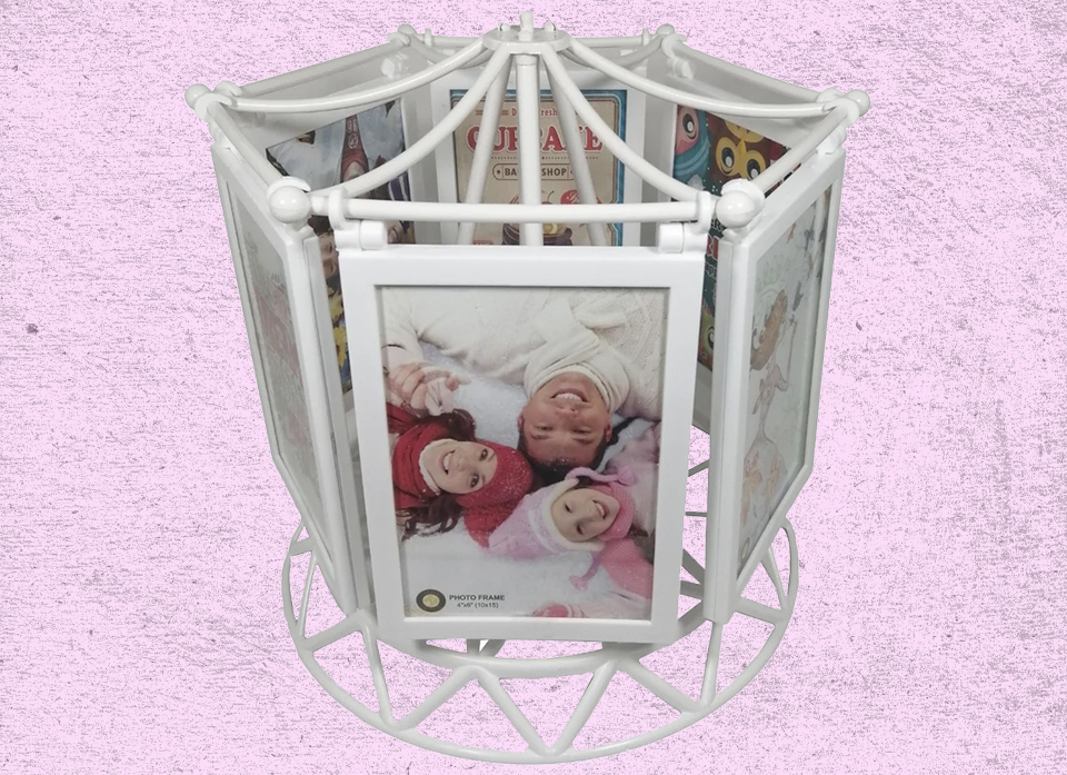 قاب عکس چرخ فلک