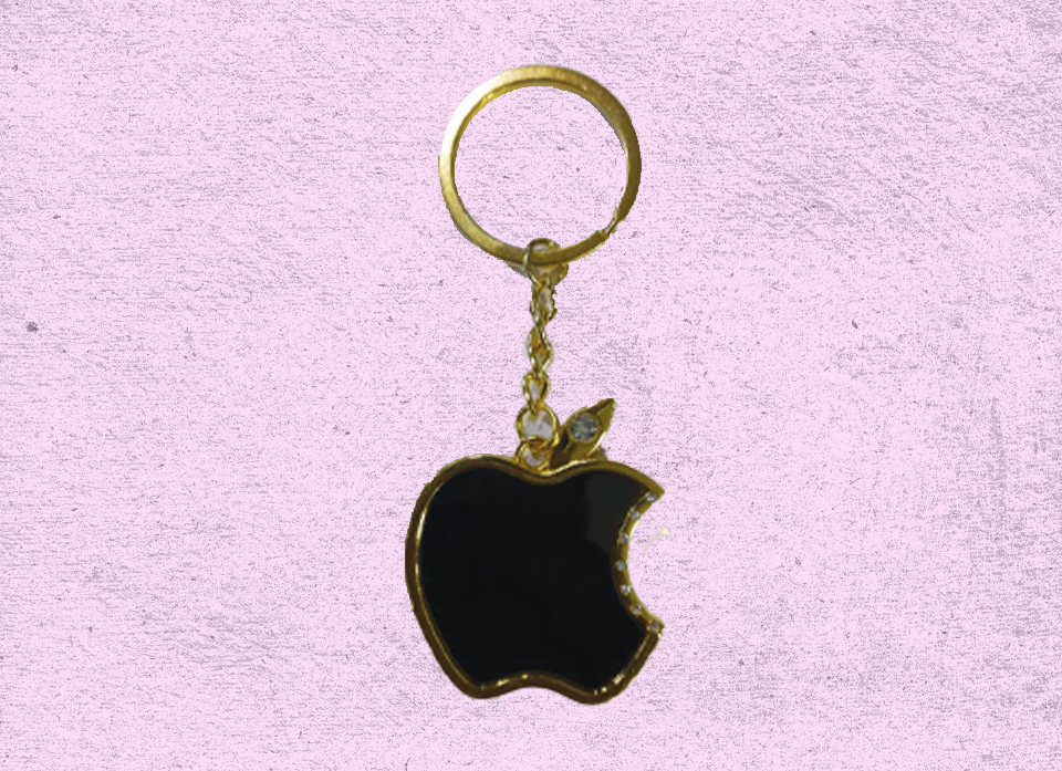 سرکلیدی فلزی طرح اپل رنگ طلایی