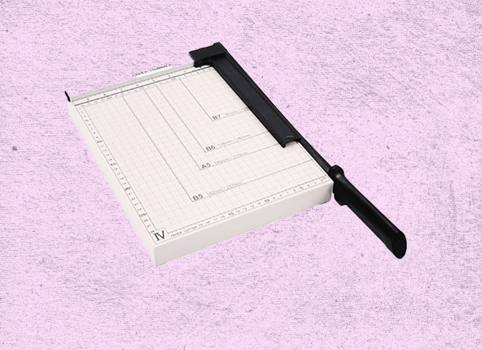 کاتر دستی کاغذ سایز A4